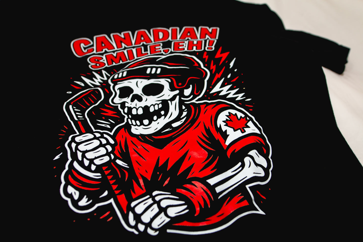 CANADIAN SMILE, EH ! TEE